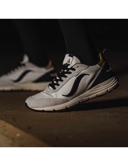 deportivas de piel blanca para hombre