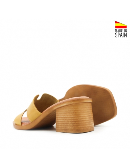 mules con tacon ancho