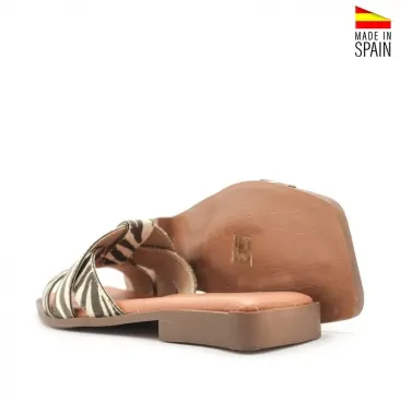 sandalias planas cebra