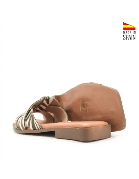 sandalias planas cebra