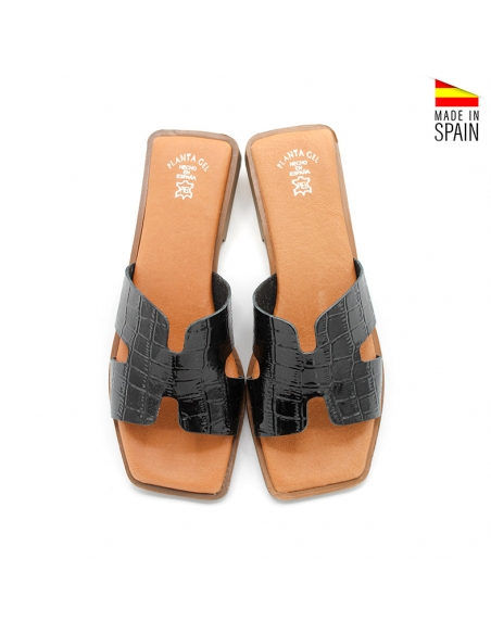 sandalia negra charol