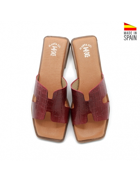 sandalia charol burdeos