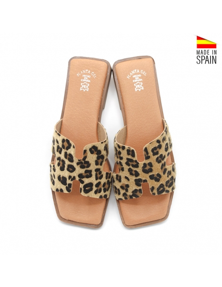 sandalias de leopardo planas