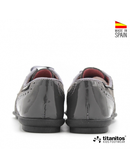 Calzado infantil elegante niña