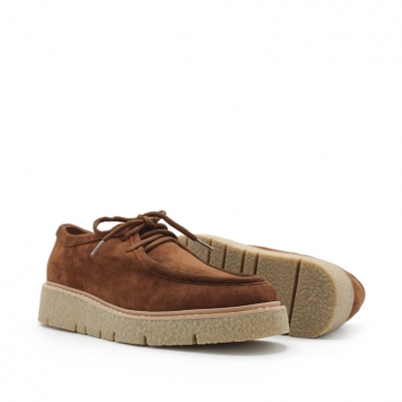 Zapatos estilo wallabee marrones