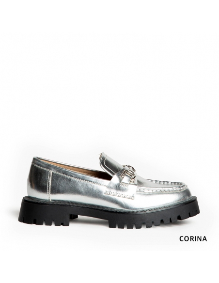 mocasin plateado​