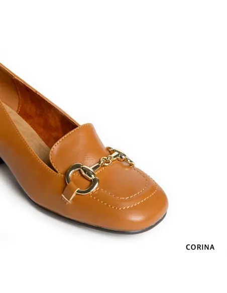mocasines camel para mujer​
