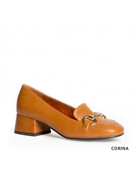 mocasin camel tacón mujer​