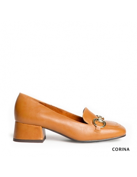 mocasines camel de mujer​