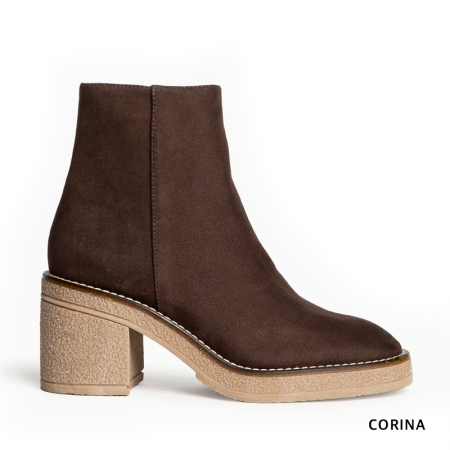 botines marrones​