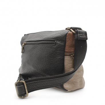 bolso negro efecto piel