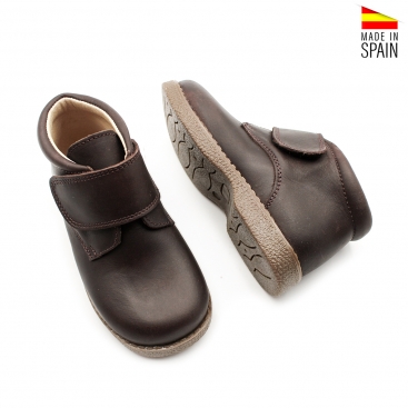 botin niño marron​