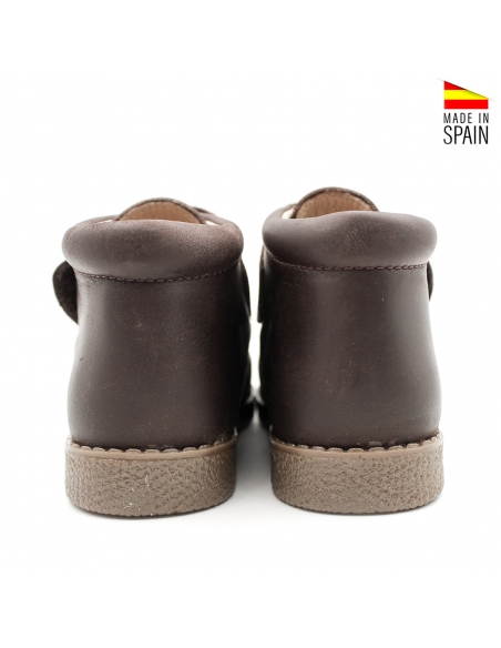 botin niño marron forrado​