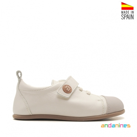 Calzado Infantil en Piel Beige