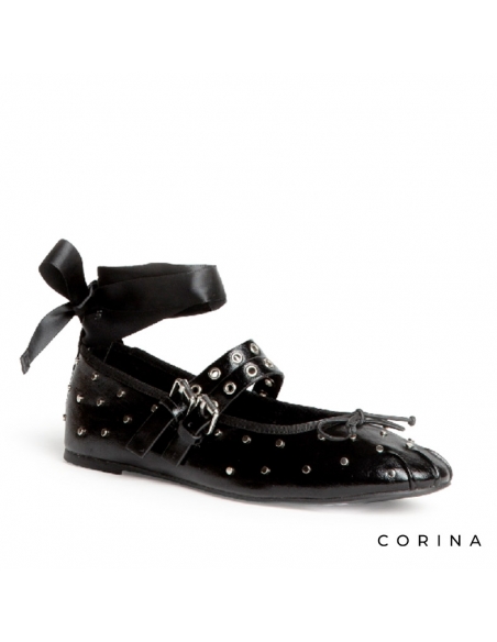 Bailarinas negras con tachuelas