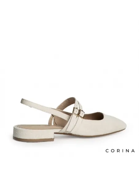 Mercedita con hebillas