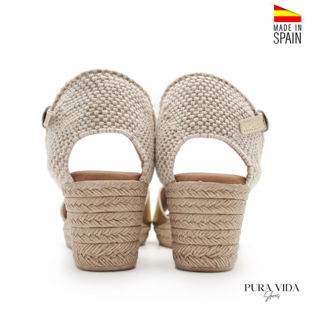 sandalias de cuña doradas