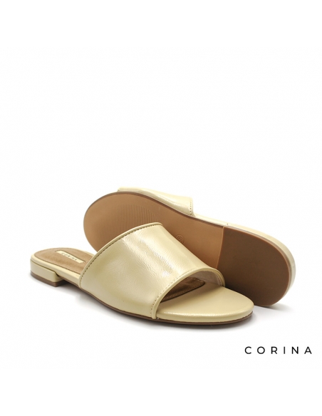 Sandalia plana charol amarilla