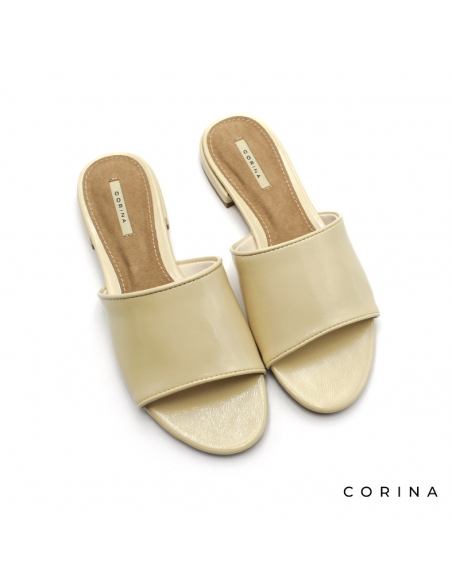 Sandalia amarilla plana