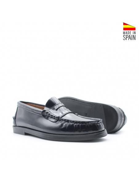 castellanos niño azul marino​