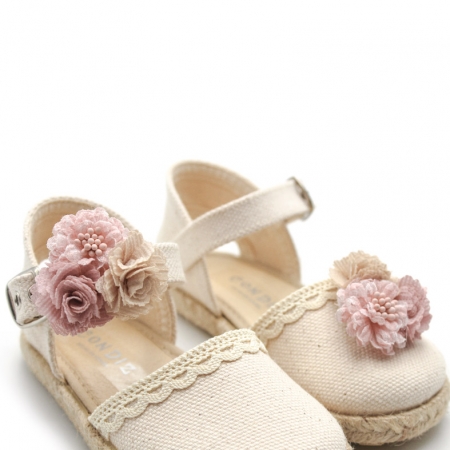 Mini flores de tela en rosa