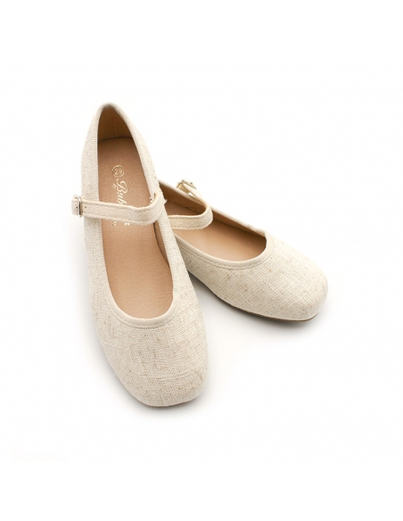 zapatos de lino beige para niña