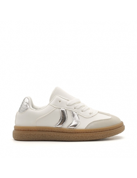 Zapatillas blancas y plata