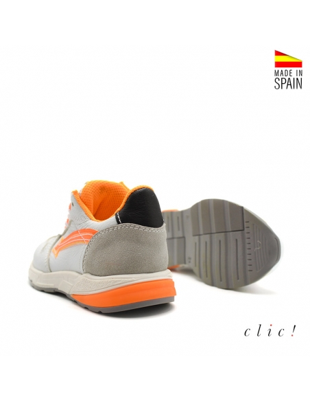 Zapatilla blanca clic