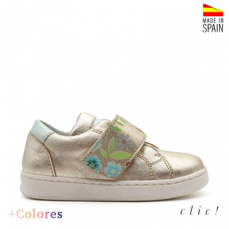 zapatillas con flores