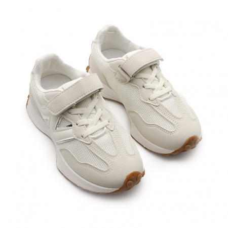 zapatillas de deporte blancas niña​