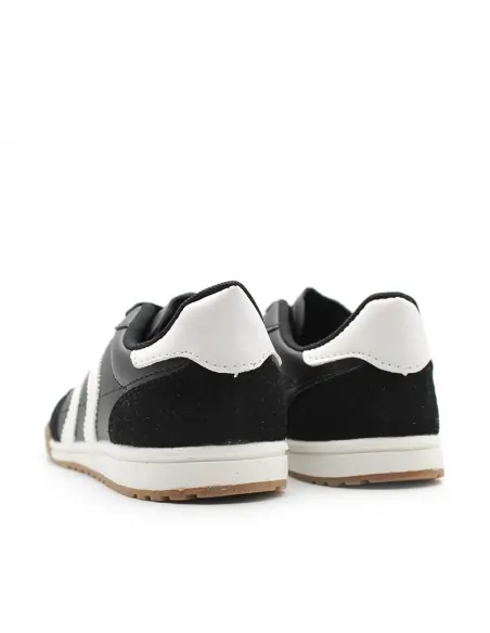 zapatillas deportivas negras niño​