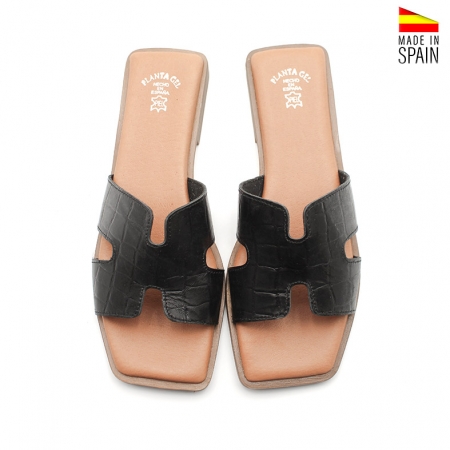 sandalias negras de charol