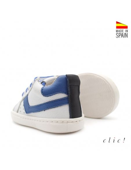 Zapatillas deportivas de niño blancas