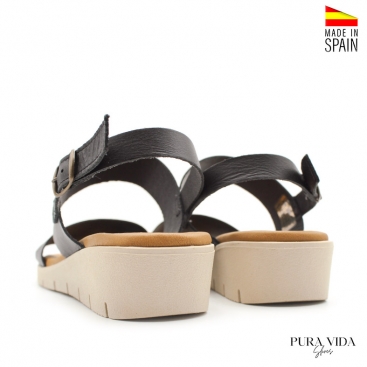 sandalias cuña baja negras​