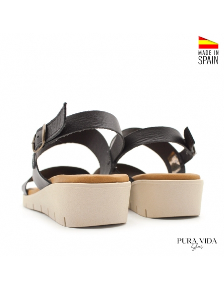 sandalias cuña baja negras​