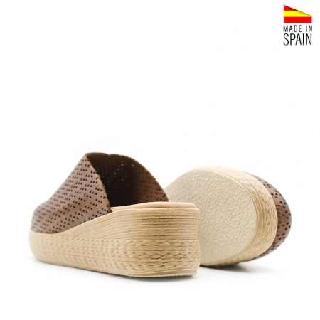 Zuecos Con Cuña marrón