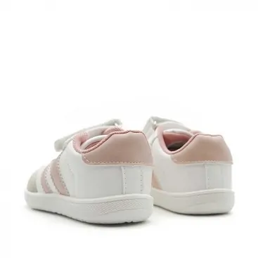 Deportivas respetuosas para niña