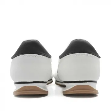 Zapatillas estilo 80