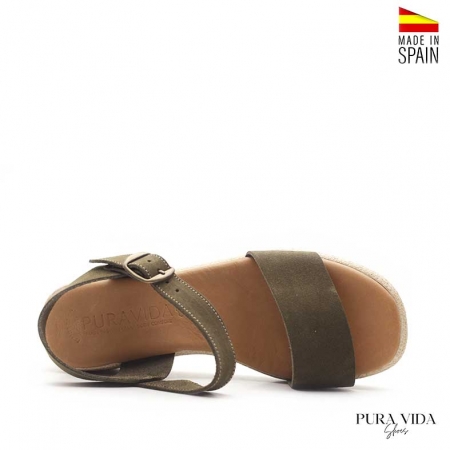 Cuñas verdes de mujer