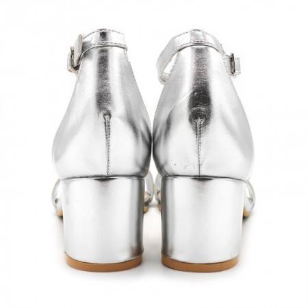 sandalia tacon plateada​