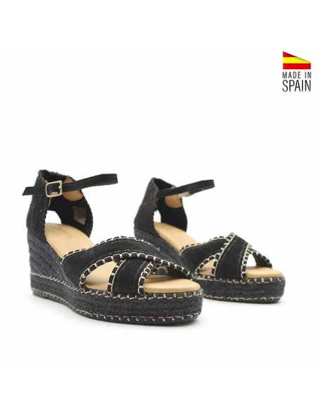 Sandalias negras hechas en España