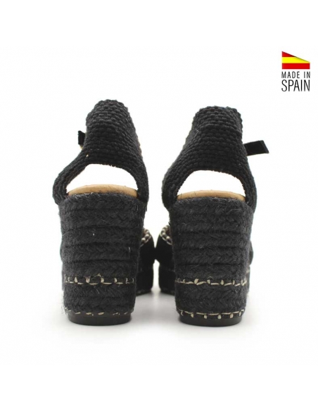 Cuñas negras de esparto