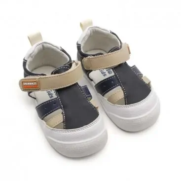 Sandalia respetuosa con puntera de goma niño