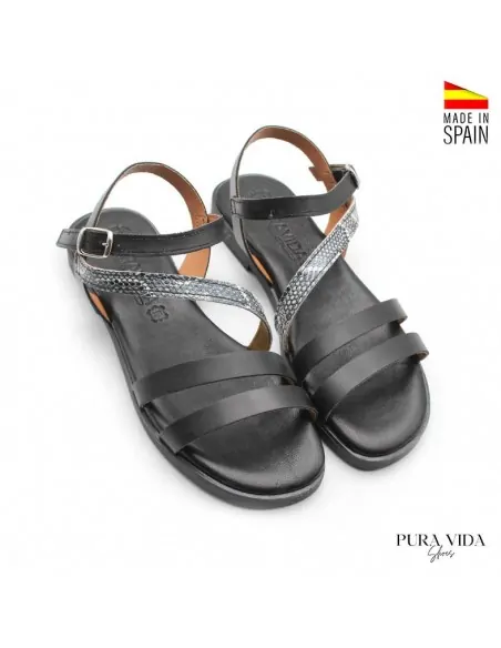 Sandalias planas de Tiras