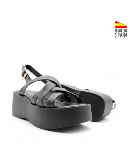 sandalias negras plataforma tiras cruzadas​