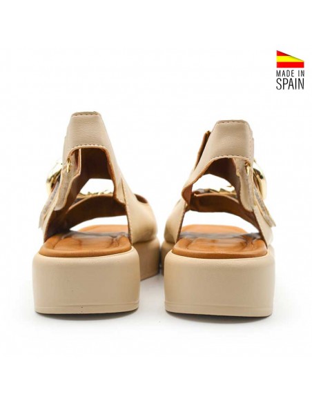 Sandalias beige de velcro