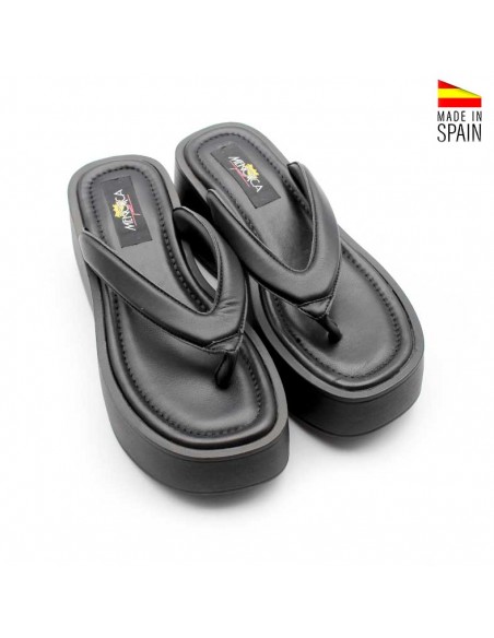 sandalia dedo negra plataforma​