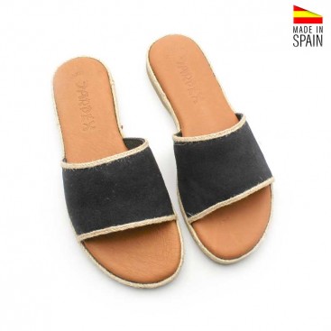 Sandalias negras de pala ancha