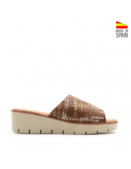 Sandalias camel con cuña