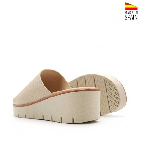 Calzado cuña mujer color beige